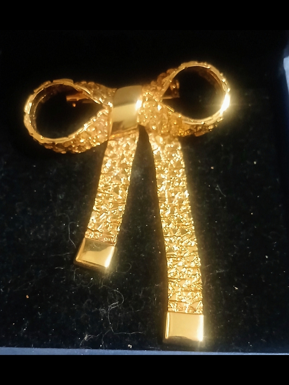 Gold Bow Ribbon Brooch - Elegant Women's Fashion Accent